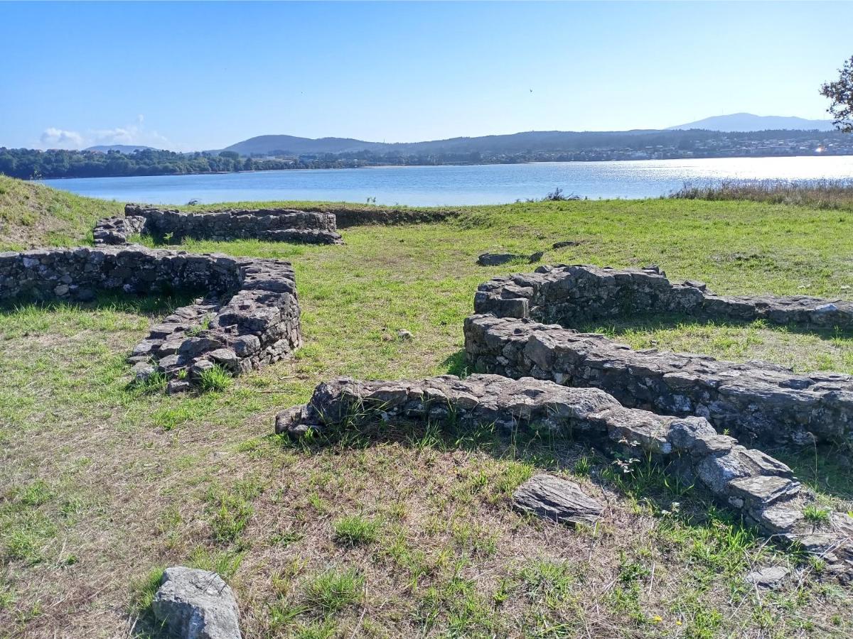 Atico Con Vistas A La Ria De Arosa Lägenhet Rianjo Exteriör bild